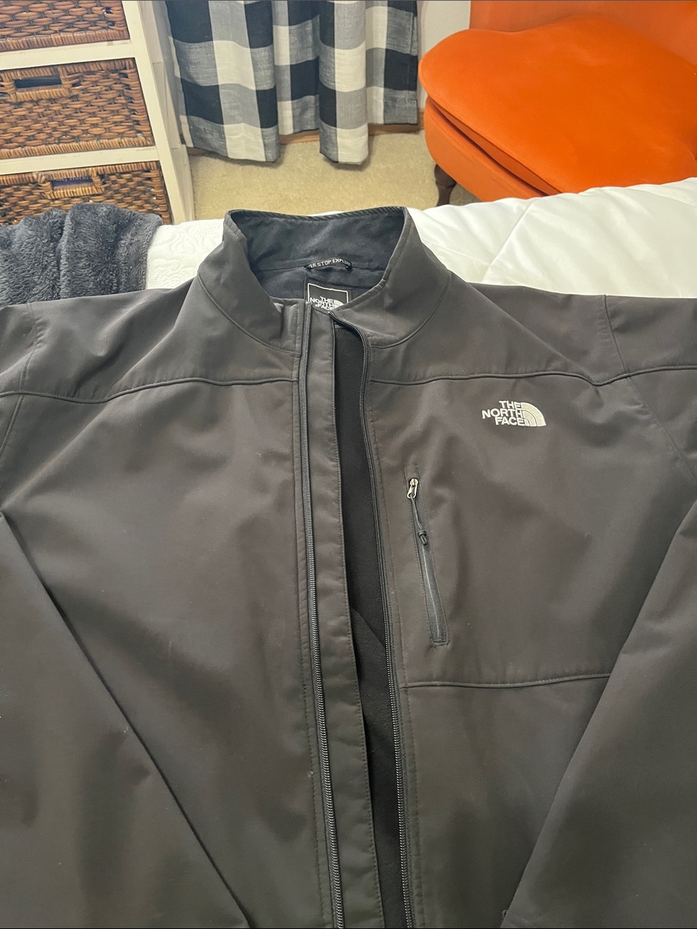 The North Face Men's Black Performance Softshell Jacket